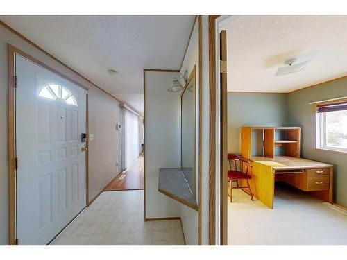 1313 Southshore Dr. W, Canyon Creek, AB - Indoor Photo Showing Other Room