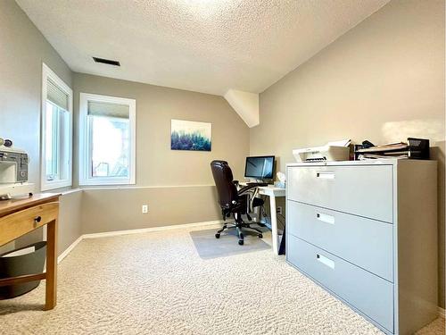 6 Pineview Road, Whitecourt, AB - Indoor Photo Showing Office