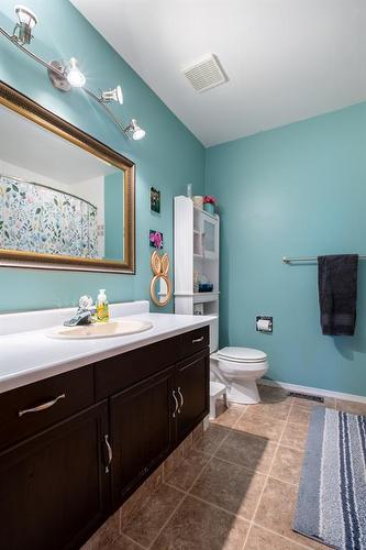 6 Pineview Road, Whitecourt, AB - Indoor Photo Showing Bathroom