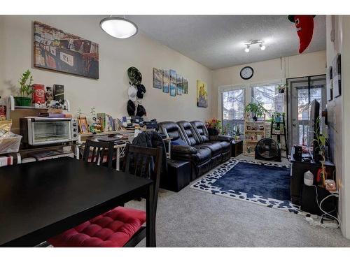 205-343 Marten Street, Banff, AB - Indoor Photo Showing Living Room