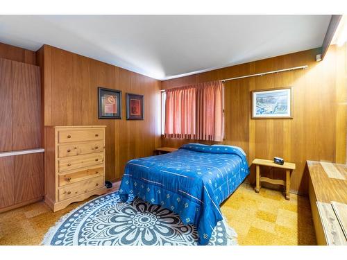 4704 Sakwatamau Drive, Whitecourt, AB - Indoor Photo Showing Bedroom