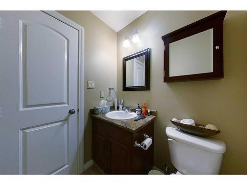 1105 9 Avenue Se, Slave Lake, AB - Indoor Photo Showing Bathroom