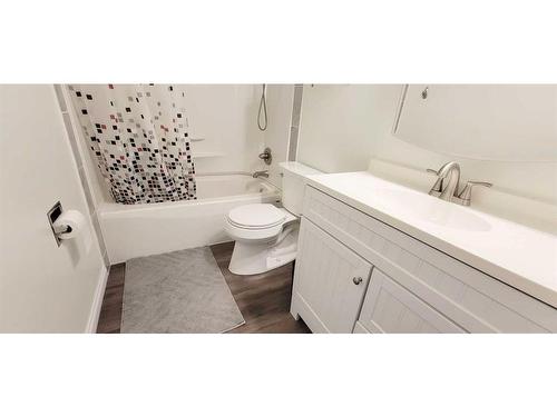 4-5423 10 Avenue, Edson, AB - Indoor Photo Showing Bathroom