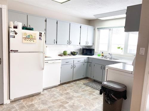 4716 56A Avenue, Whitecourt, AB - Indoor Photo Showing Kitchen