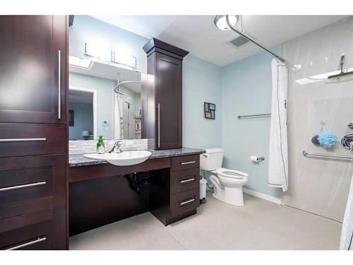 34 Ravine Drive, Whitecourt, AB - Indoor Photo Showing Bathroom