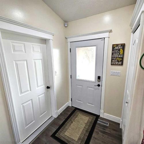 6134 11 Avenue, Edson, AB - Indoor Photo Showing Other Room