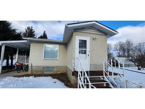 525 65Th Street, Edson, AB - Outdoor With Exterior