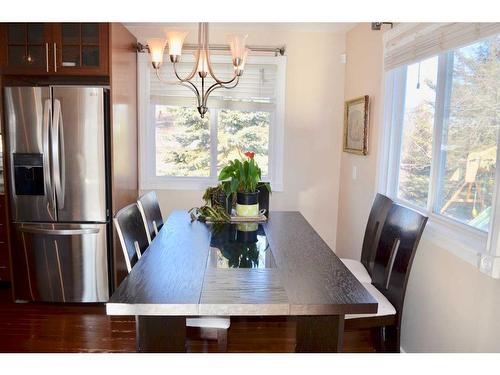 4801 45 Avenue, Athabasca, AB - Indoor Photo Showing Dining Room