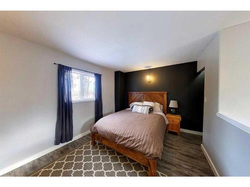 53219 Range Road 155A, Rural Yellowhead County, AB - Indoor Photo Showing Bedroom