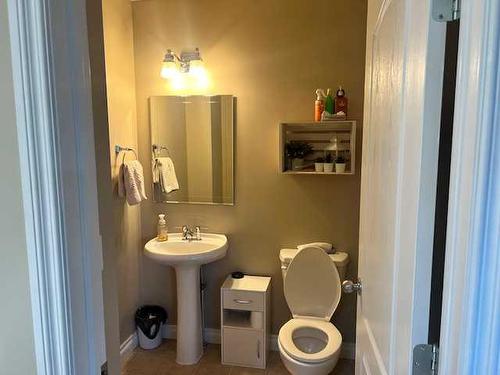 118 Moberly Road, Grande Cache, AB - Indoor Photo Showing Bathroom