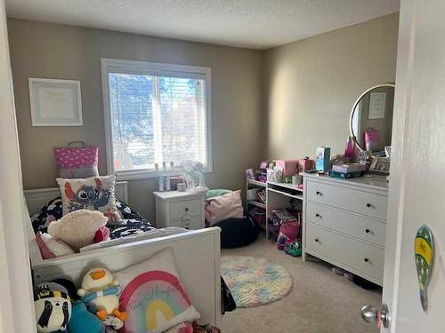 118 Moberly Road, Grande Cache, AB - Indoor Photo Showing Bedroom