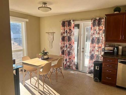 118 Moberly Road, Grande Cache, AB - Indoor Photo Showing Dining Room