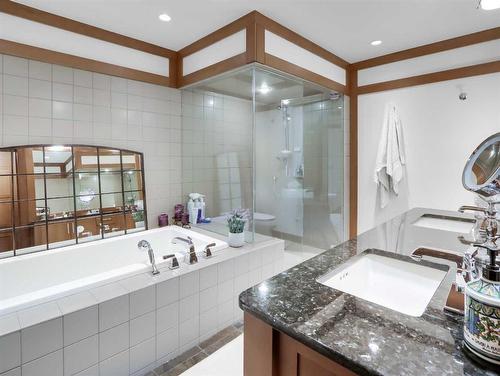 304-140 Stone Creek Road, Canmore, AB - Indoor Photo Showing Bathroom