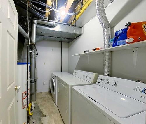 5802 12 Avenue, Edson, AB - Indoor Photo Showing Laundry Room