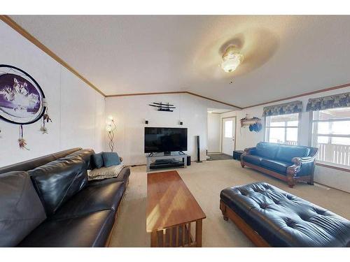 2727 Jackson Street, Wabasca, AB - Indoor Photo Showing Living Room