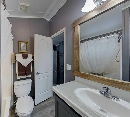 16007B Township Road 532A, Rural Yellowhead County, AB - Indoor Photo Showing Bathroom
