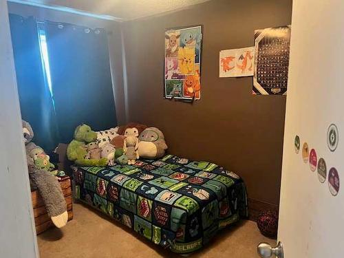 10454 105 Avenue, Grande Cache, AB - Indoor Photo Showing Bedroom