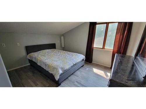 53504 Range Road 170, Rural Yellowhead County, AB - Indoor Photo Showing Bedroom