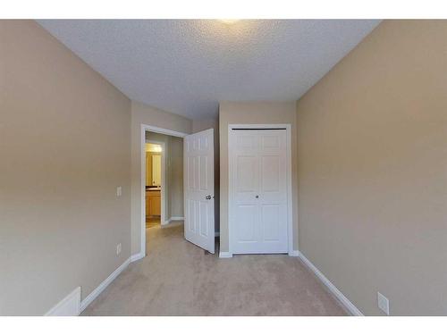 5-624 41 Street, Edson, AB - Indoor Photo Showing Other Room