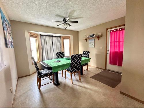 21 Hollinger Drive, Swan Hills, AB - Indoor Photo Showing Dining Room