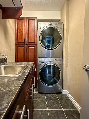 47 Poplar Drive, Whitecourt, AB - Indoor Photo Showing Laundry Room
