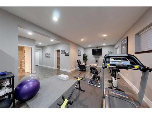 321 13 Street Se, Slave Lake, AB - Indoor Photo Showing Gym Room