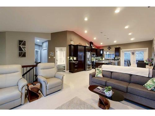 321 13 Street Se, Slave Lake, AB - Indoor Photo Showing Living Room