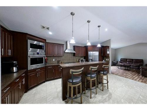 19418 530A Township Road, Rural Yellowhead County, AB - Indoor Photo Showing Kitchen With Upgraded Kitchen