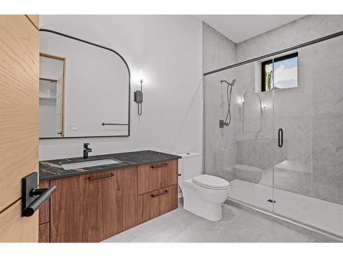 509 Stewart Creek Close, Canmore, AB - Indoor Photo Showing Bathroom