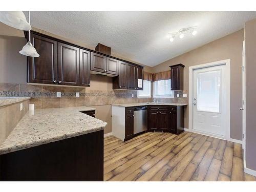 4320 Caribou Crescent, Wabasca, AB - Indoor Photo Showing Kitchen