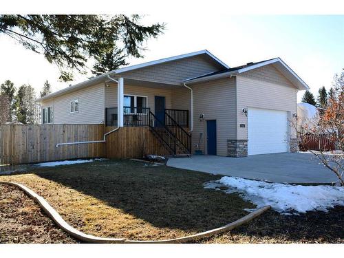 7111 South Glen Avenue, Edson, AB - Outdoor