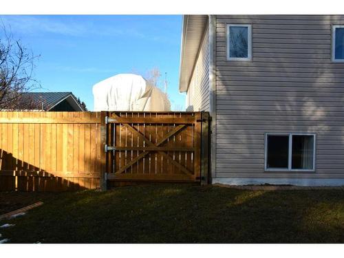 7111 South Glen Avenue, Edson, AB - Outdoor With Exterior