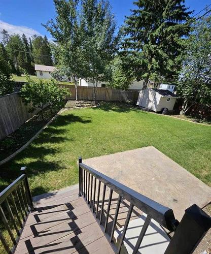 7111 South Glen Avenue, Edson, AB - Outdoor With Backyard