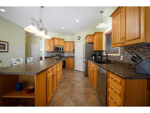 2705 46 Avenue, Athabasca, AB - Indoor Photo Showing Kitchen