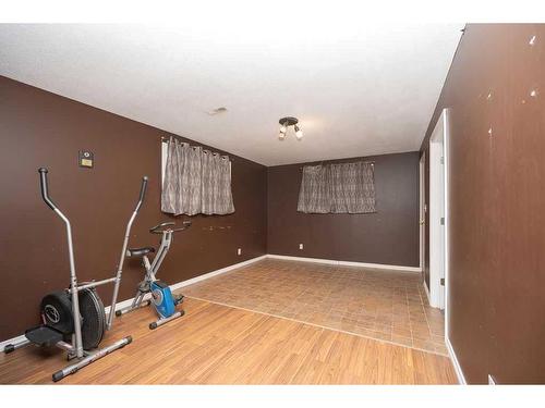 4904 50 Street, Colinton, AB - Indoor Photo Showing Gym Room