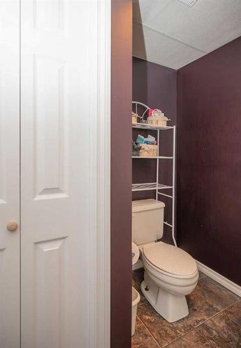 4904 50 Street, Colinton, AB - Indoor Photo Showing Bathroom