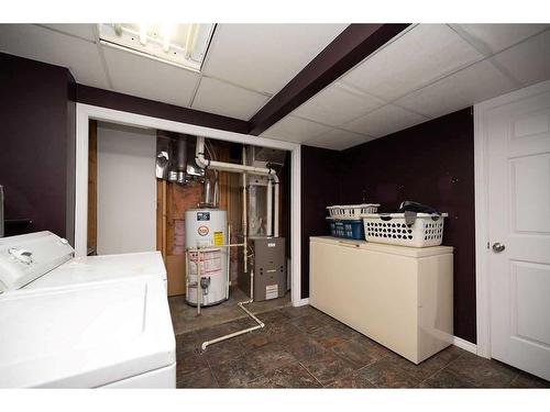 4904 50 Street, Colinton, AB - Indoor Photo Showing Laundry Room