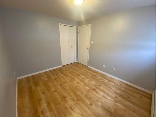 2-506 41 Street, Edson, AB - Indoor Photo Showing Other Room