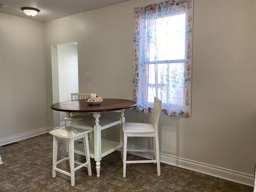 5110 6 Avenue, Edson, AB - Indoor Photo Showing Dining Room