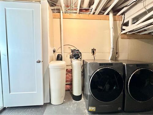 63 Chickadee Drive, Whitecourt, AB - Indoor Photo Showing Laundry Room