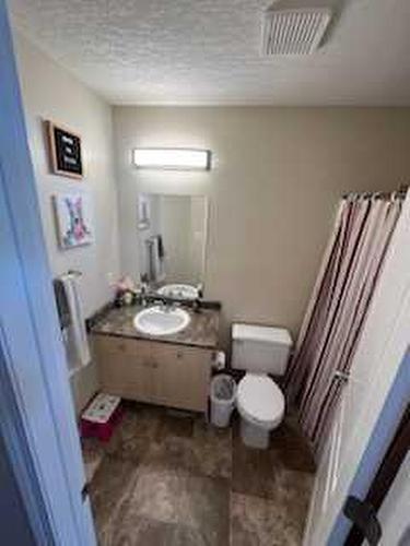 152 Mackay Crescent, Hinton, AB - Indoor Photo Showing Bathroom