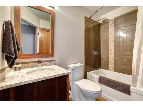 B-116 Otter Street, Banff, AB - Indoor Photo Showing Bathroom
