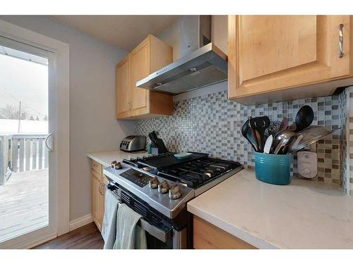 309 5 Street Ne, Slave Lake, AB - Indoor Photo Showing Kitchen