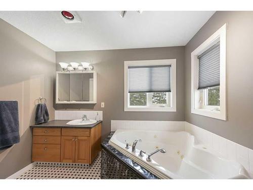 680104 Range Road 223.5, Athabasca, AB - Indoor Photo Showing Bathroom
