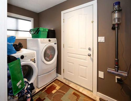 680104 Range Road 223.5, Athabasca, AB - Indoor Photo Showing Laundry Room