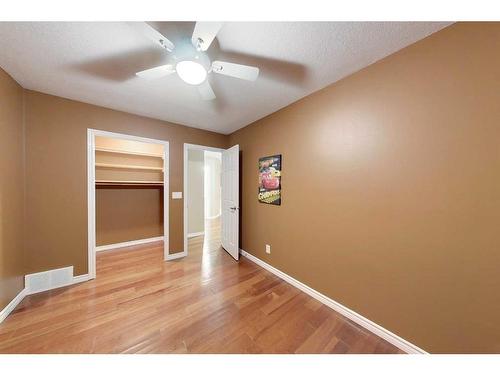 16 Springwood Ne, Slave Lake, AB - Indoor Photo Showing Other Room