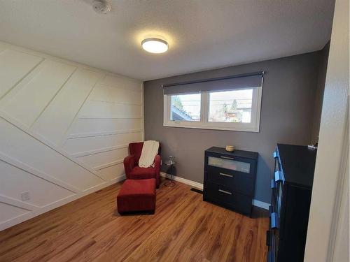 513 Hammond Drive South, Fox Creek, AB - Indoor Photo Showing Other Room