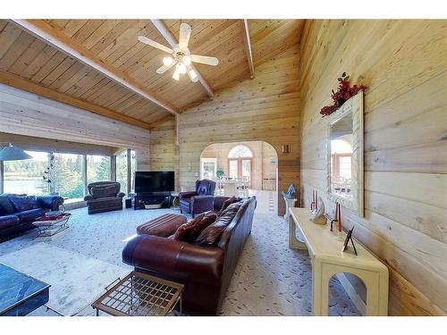 593002A Range Road 121, Rural Woodlands County, AB - Indoor