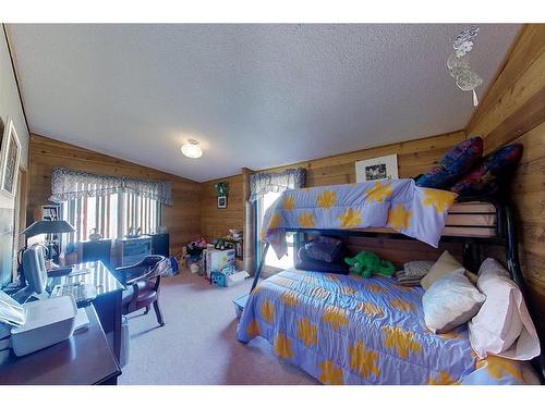 593002A Range Road 121, Rural Woodlands County, AB - Indoor Photo Showing Bedroom