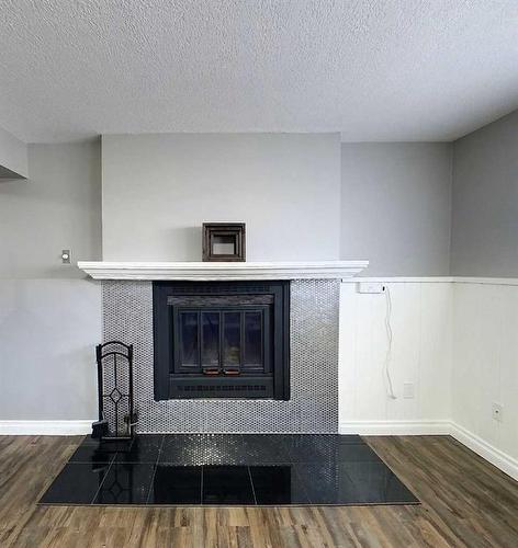 4435 6 Avenue, Edson, AB - Indoor With Fireplace